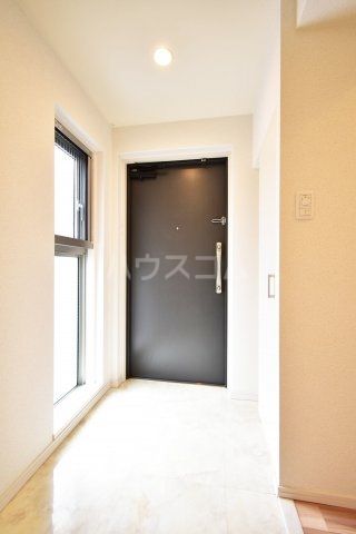 スプランディッド淀屋橋DUEの玄関写真