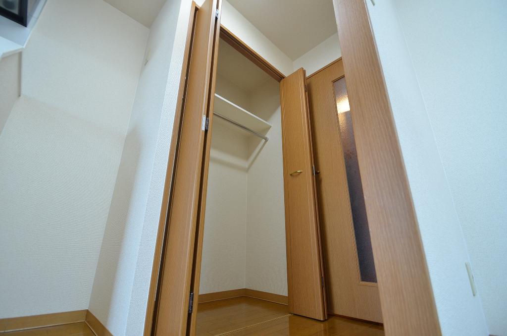 収納　クローゼット