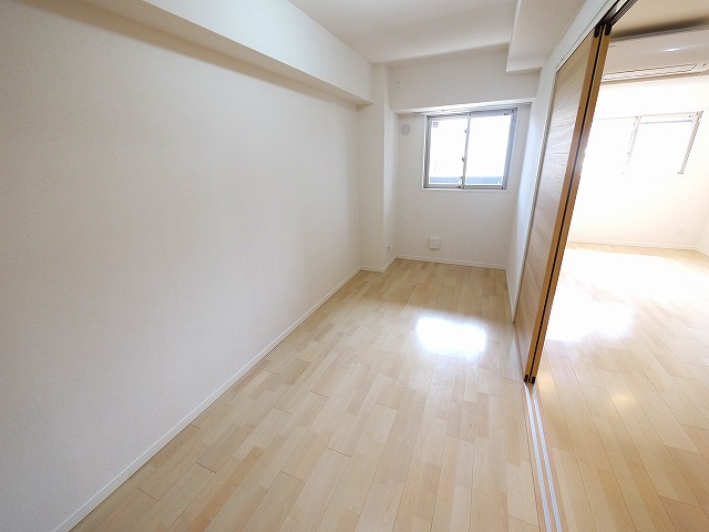 その他部屋・スペース　使い勝手のいい寝室です