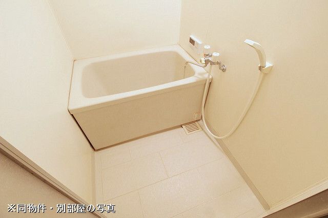 バス・シャワールーム　現況優先