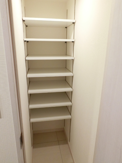 玄関　同タイプ別室（反転）
