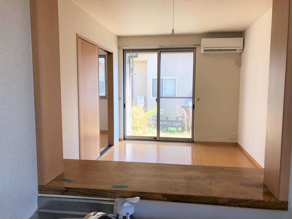 岡山市北区 2階建 築20年の居間写真