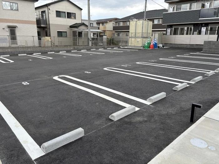 駐車場　同型