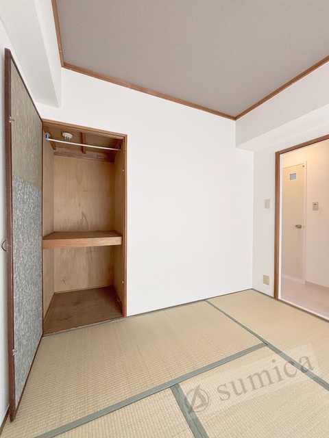 収納　高さもあるクローゼット♪使い勝手間違いなし．．．