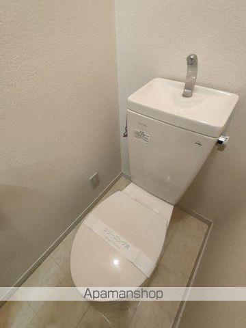 都営新宿線 船堀駅 徒歩15分 2階建 築18年のトイレ写真