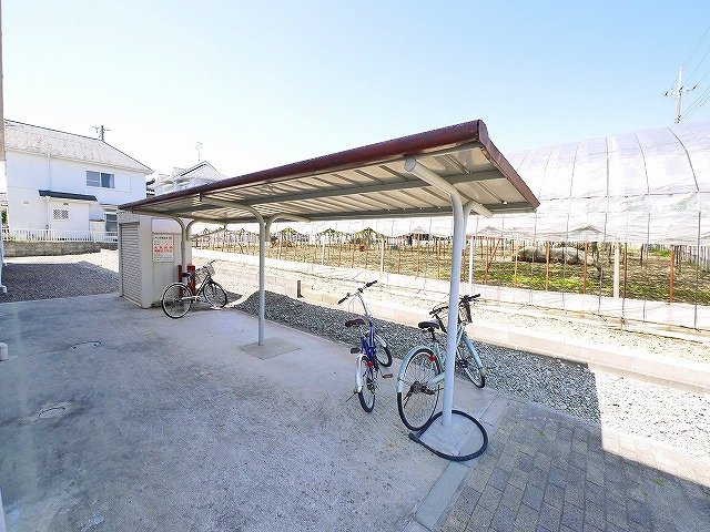 その他共有部分　駐輪場完備