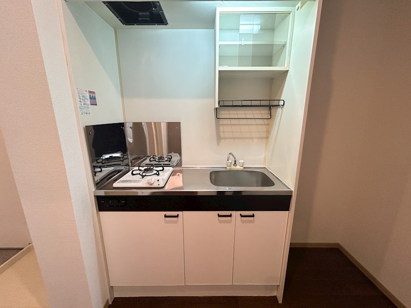キッチン　※同建物の別のお部屋の写真です。