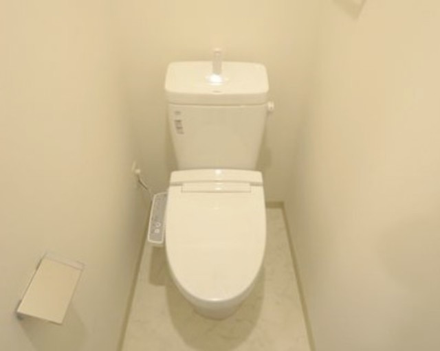 トイレ　同仕様参考写真