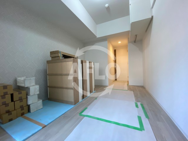 セレニテ本町東リアンの居間写真