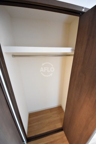 収納　エグゼ堺筋本町　クローゼット