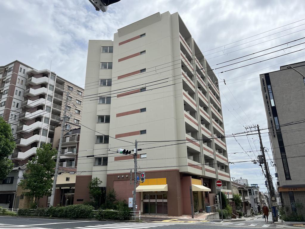 ベルフェリーク新神戸の外観写真