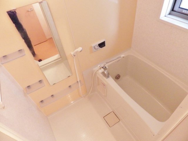 ESTOURの風呂写真
