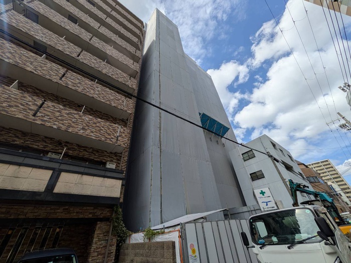 建物外観　建築中
