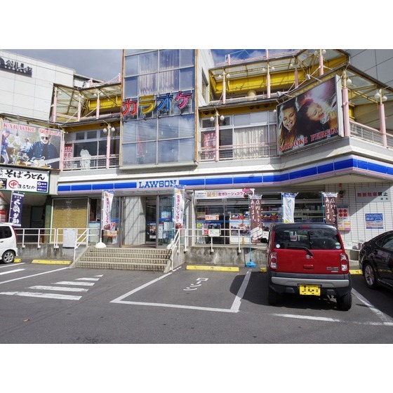 コンビニ　ローソン諏訪湖岸通り店（コンビニ）まで557m