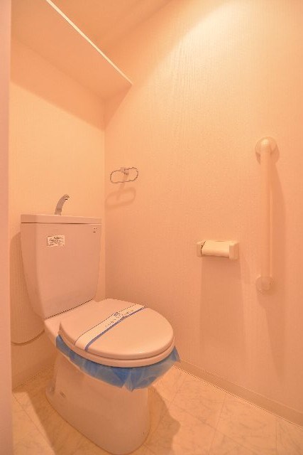 ＪＲ総武線 西船橋駅 徒歩10分 6階建 築19年のトイレ写真