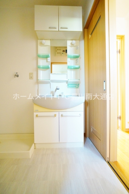 洗面設備　同型別部屋写真