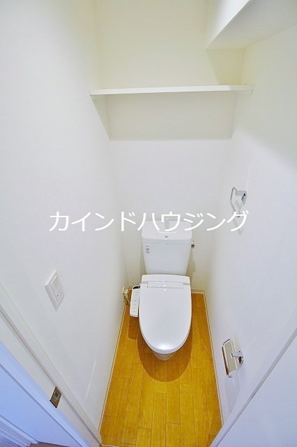 トイレ　ウォシュレット付