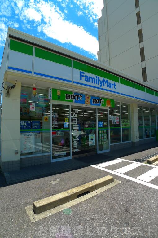 コンビニ　ファミリーマート今池南店（コンビニ）まで221m