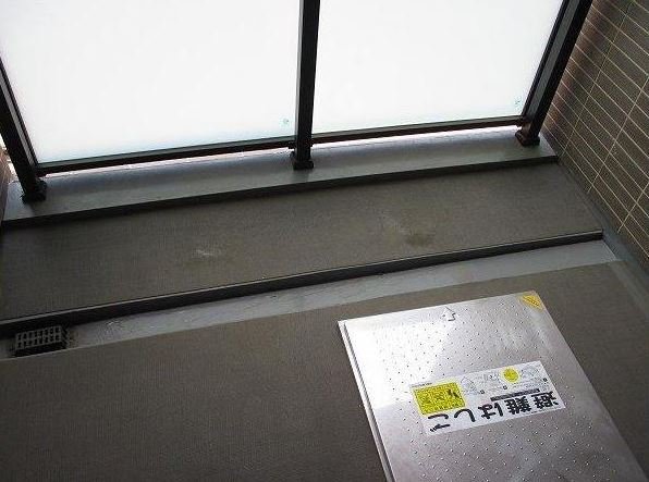 バルコニー　南西向きバルコニー