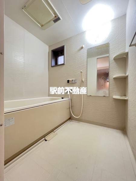 ＪＲ久大本線 南久留米駅 徒歩7分 3階建 築23年の風呂写真