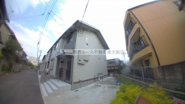 リヴェール若江の外観写真
