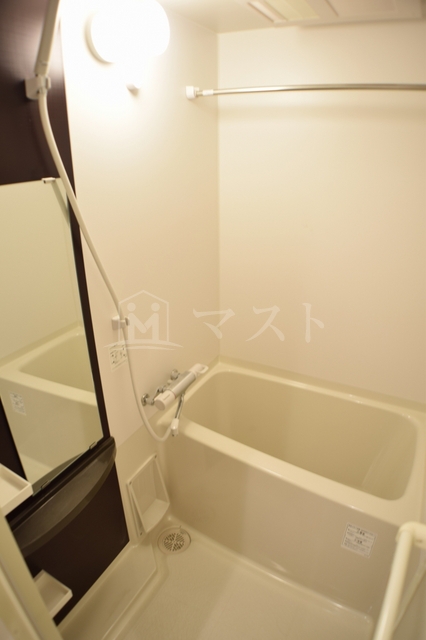 ラシュレエグゼ難波西の風呂写真