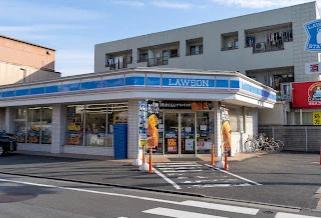 コンビニ　ローソン興野一丁目店（コンビニ）まで882m