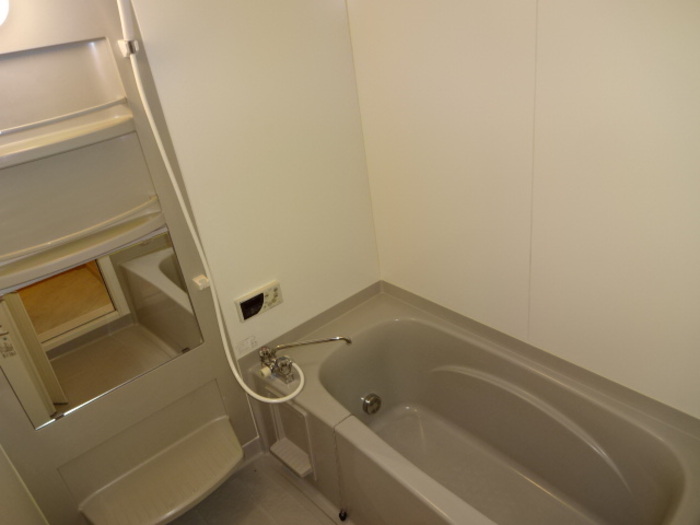バス・シャワールーム　※別部屋のイメージ写真です。