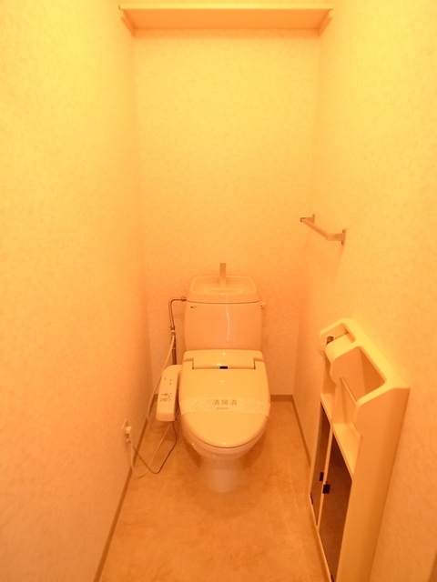 トイレ　☆快適な温水洗浄便座☆