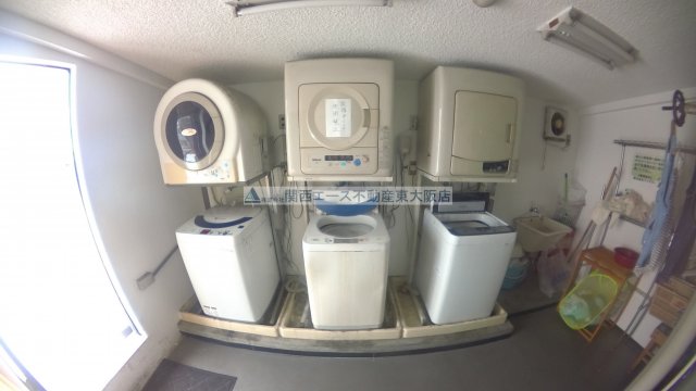 新星本社ビルの外観写真
