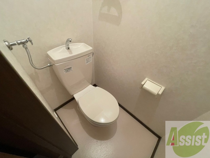 トイレ　こちらはトイレです。お手入れも楽ちんです！