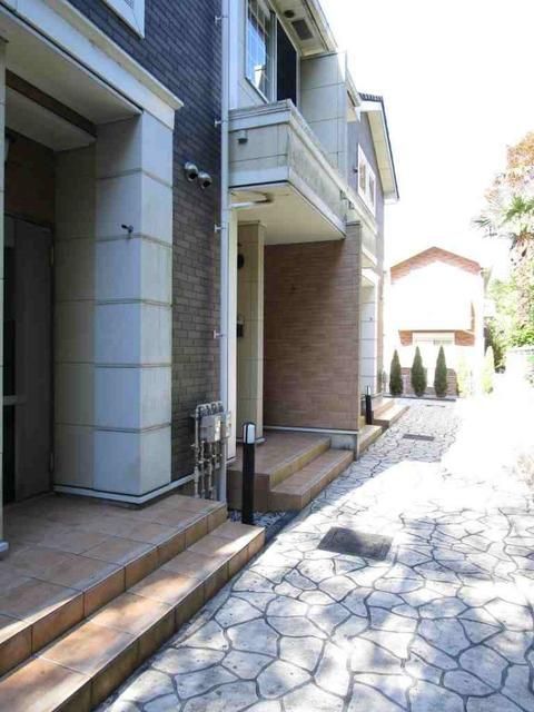 京王線 平山城址公園駅 徒歩5分 2階建 築18年の外観写真