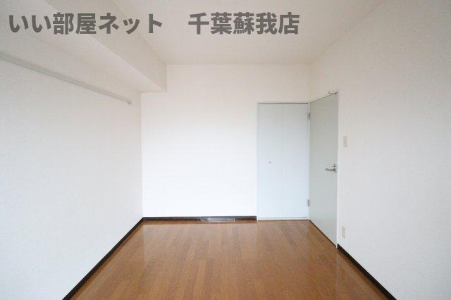 その他部屋・スペース　落ち着いて過ごせるお部屋なので、寝室にいかがでしょうか