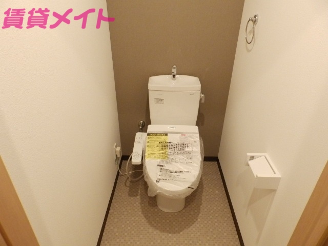 トイレ　反転タイプ参考写真