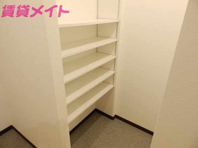 収納　反転タイプ参考写真