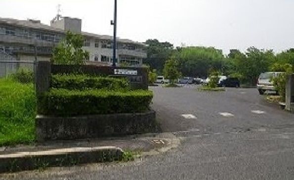 小学校　朝酌小学校（小学校）まで210m