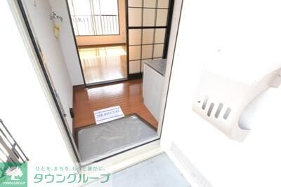 玄関　★お部屋探しは株式会社タウンハウジング東京まで★