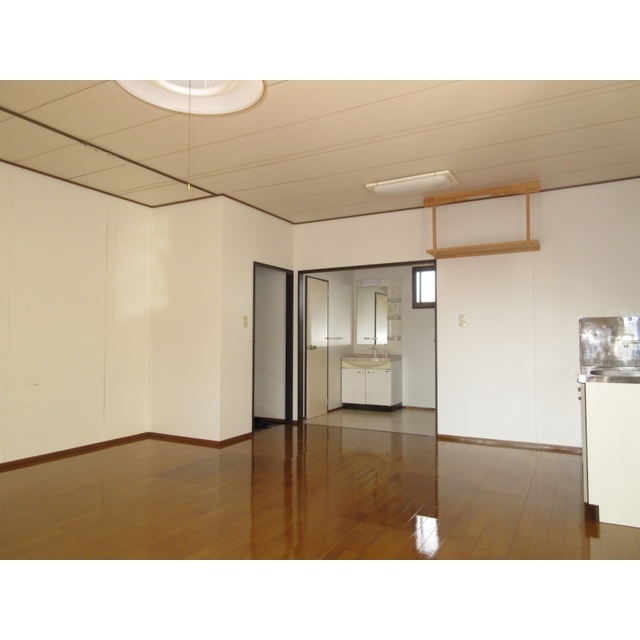 小町屋駅前住宅の内装写真