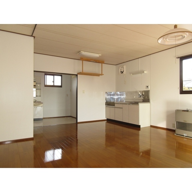小町屋駅前住宅の居間写真