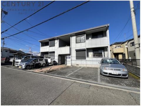 建物外観　駐車場あります♪