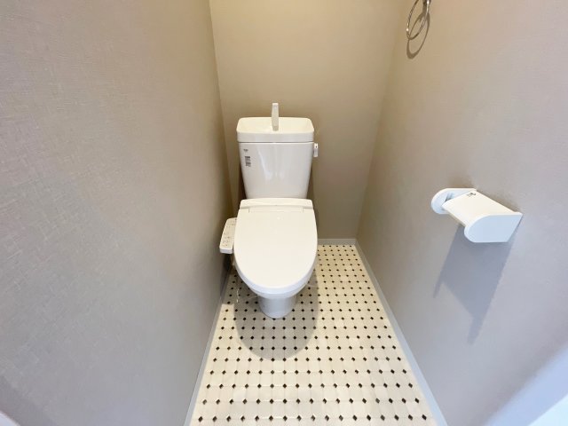 地下鉄中央線 緑橋駅 徒歩7分 9階建 築8年のトイレ写真