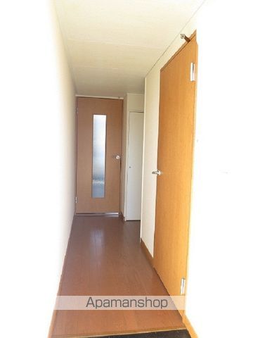 レオパレス霞ヶ関第一の玄関写真