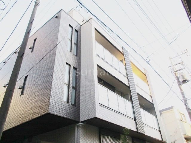 建物外観　鉄骨造4階建ての物件です☆