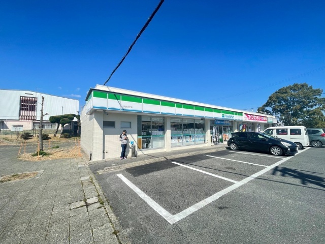 コンビニ　ファミリーマート平針住宅店（コンビニ）まで598m