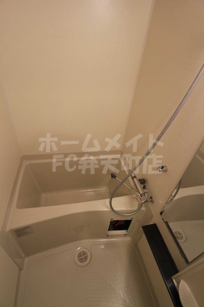 バス・シャワールーム　きれいなお風呂です