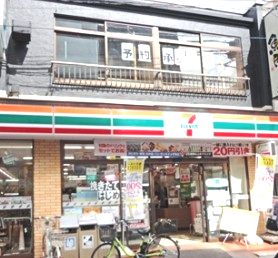 コンビニ　セブン－イレブン北区滝野川６丁目店（コンビニ）まで134m