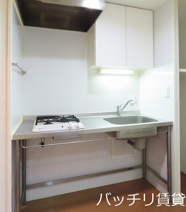 キッチン　※同マンション別部屋写真のため、現状優先。