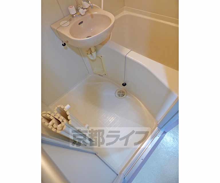 バス・シャワールーム　浴室です。