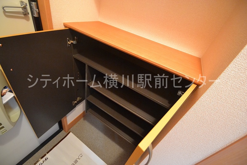 エントピア Iの玄関写真