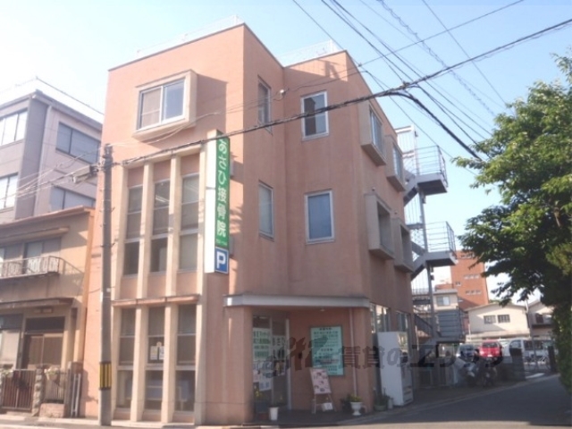 京都市左京区田中大堰町のマンションの建物外観